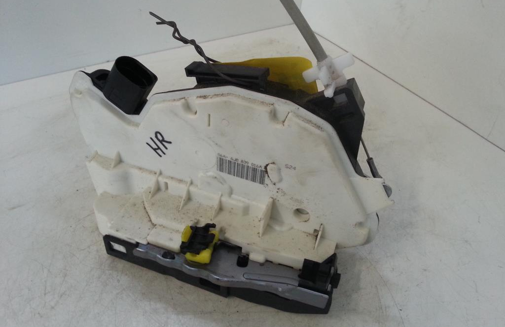 Seat Ibiza 6J Bj.10 T&uuml;rschloss hinten rechts mit ZV 6J0839016A